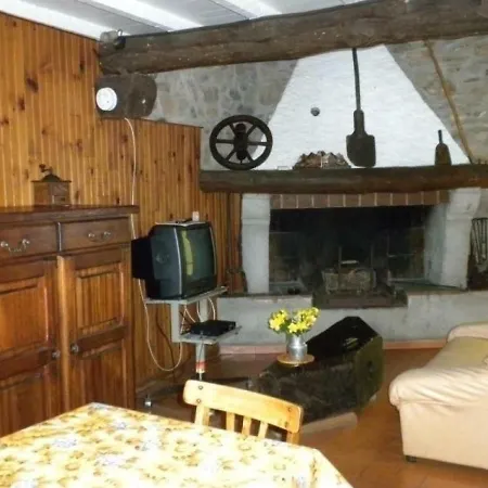 House 42 *